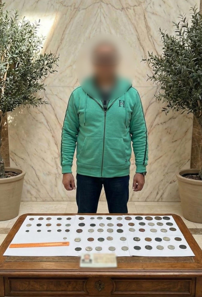 عملات عملات