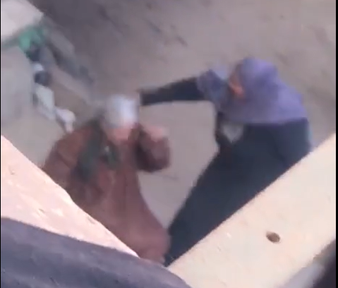 مسنة مسنة