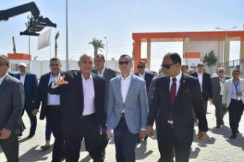 وزير الاستثمار والتجارة الخارجية يتفقد المركز اللوجستي الجمركي للمنطقة الاقتصادية لقناة السويس