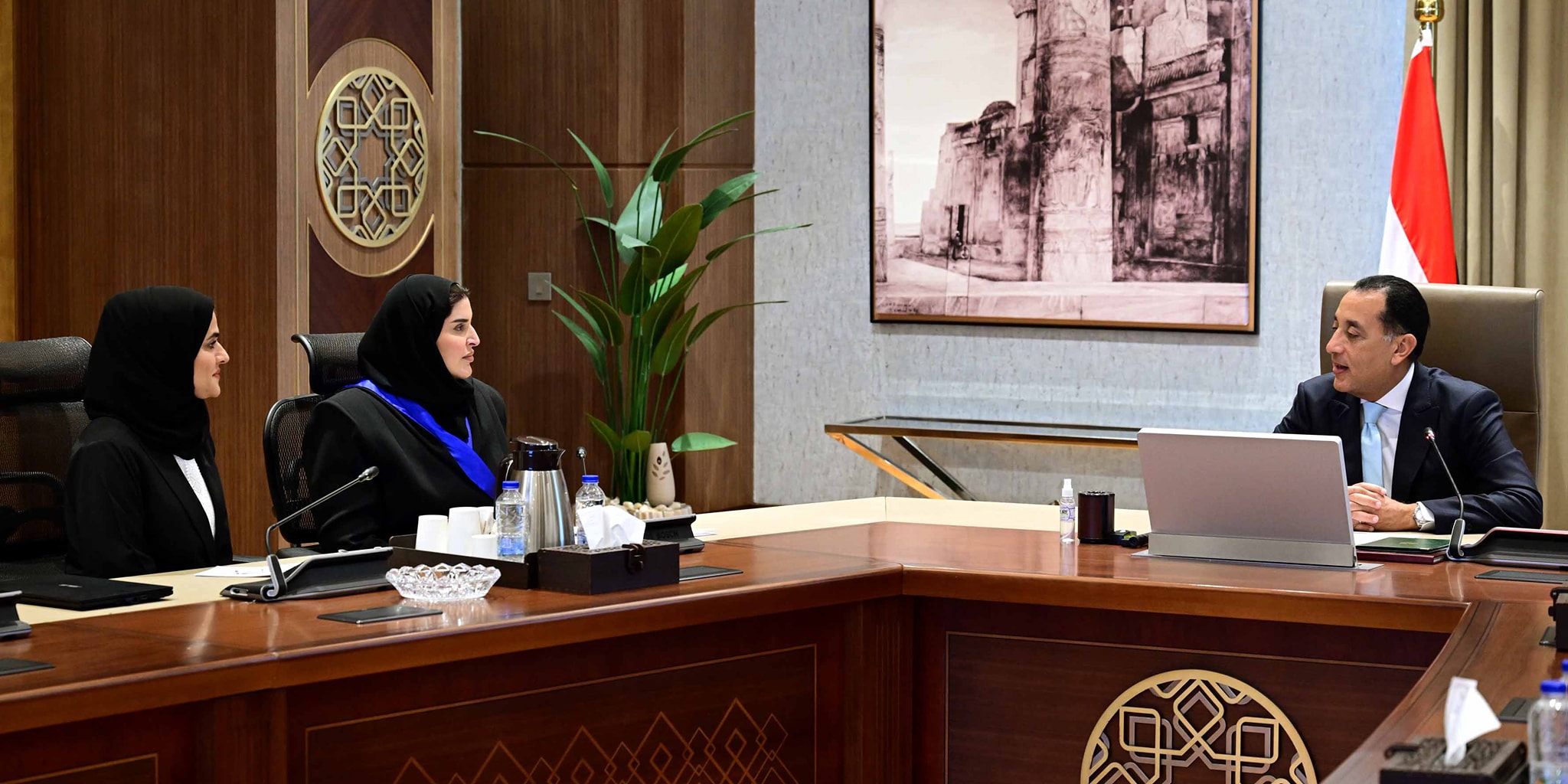 رئيس الوزراء والوفد القطري