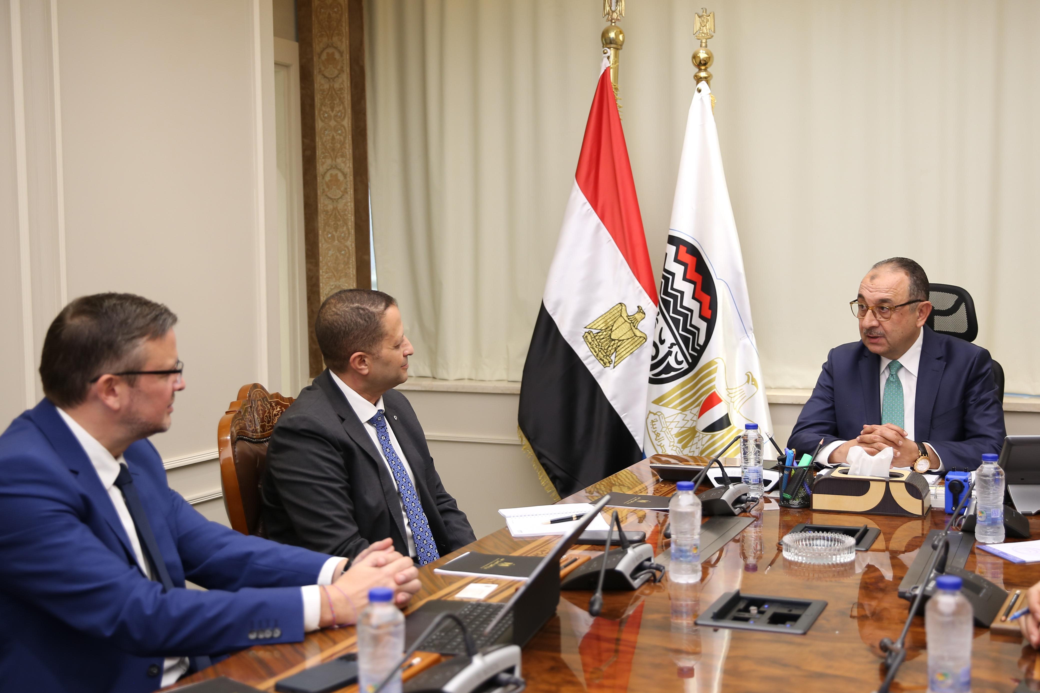 وزير قطاع الأعمال