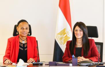 وزيرة التخطيط