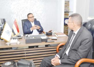أسامة منصور