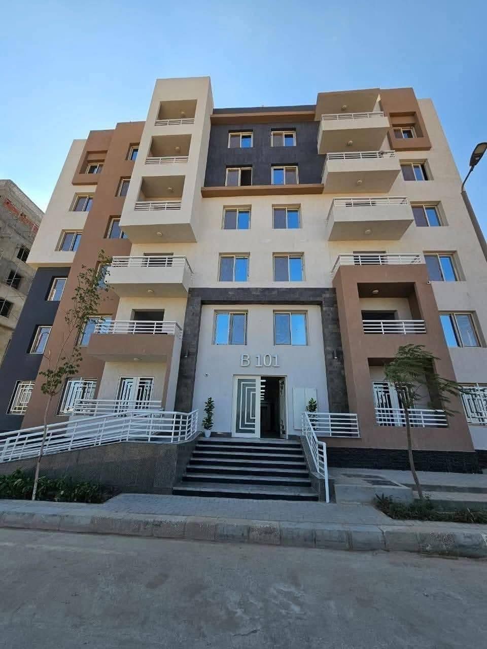 وزير الإسكان