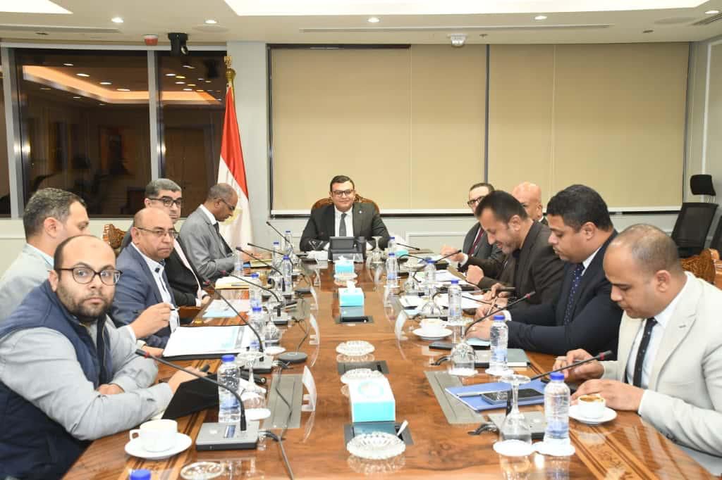 وزير الإسكان