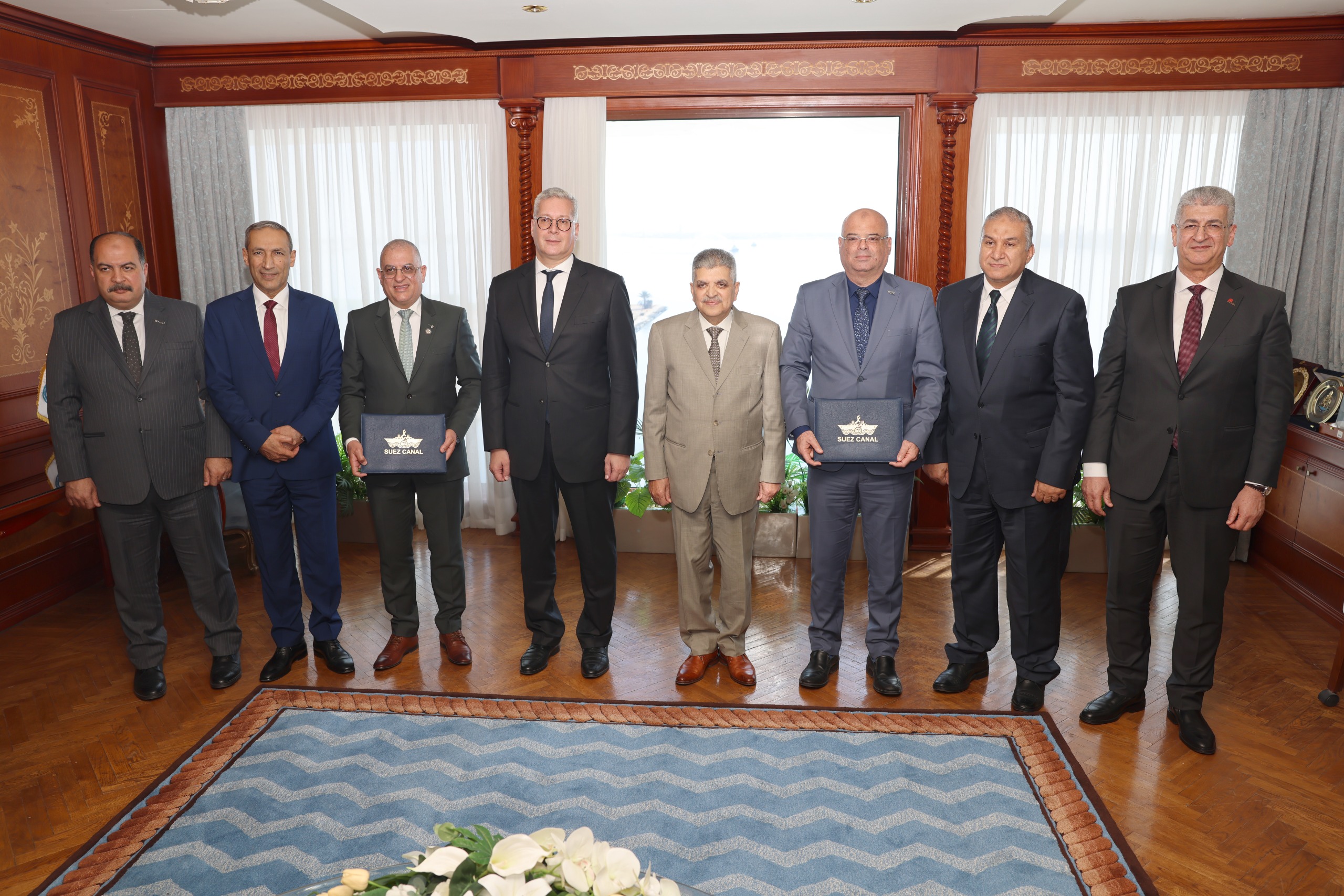 وزير البترول والثروة المعدنية