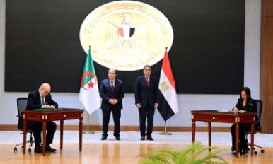 مصر والجزائر توقعان 18 مذكرة تفاهم في مجالات متعددة تشمل الإسكان والرياضة والطاقة
