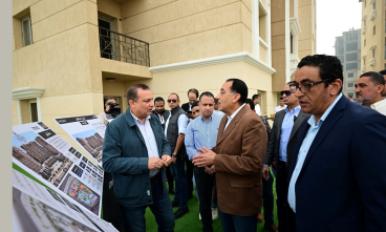 رئيس الوزراء يتفقد مشروعات إعادة إحياء عدد من المناطق بالقاهرة التاريخية