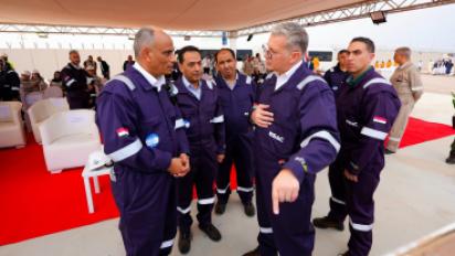 وزير البترول خلال الزيارة التفقدية