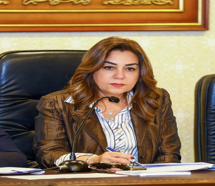 منال عوض