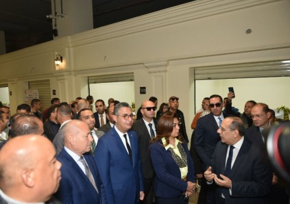 افتتاح سوق ومعرض مستلزمات الأسرة والسلع الغذائية بمنطقة السبتية