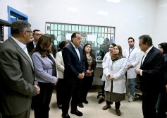 رئيس الوزراء يزور مركز «الفهميين»