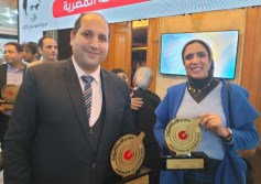 صحفيا المال امامي عوض و حسين القباني 