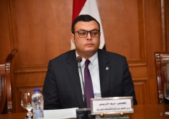وزير الإسكان 