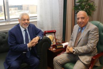 وزير الكهرباء