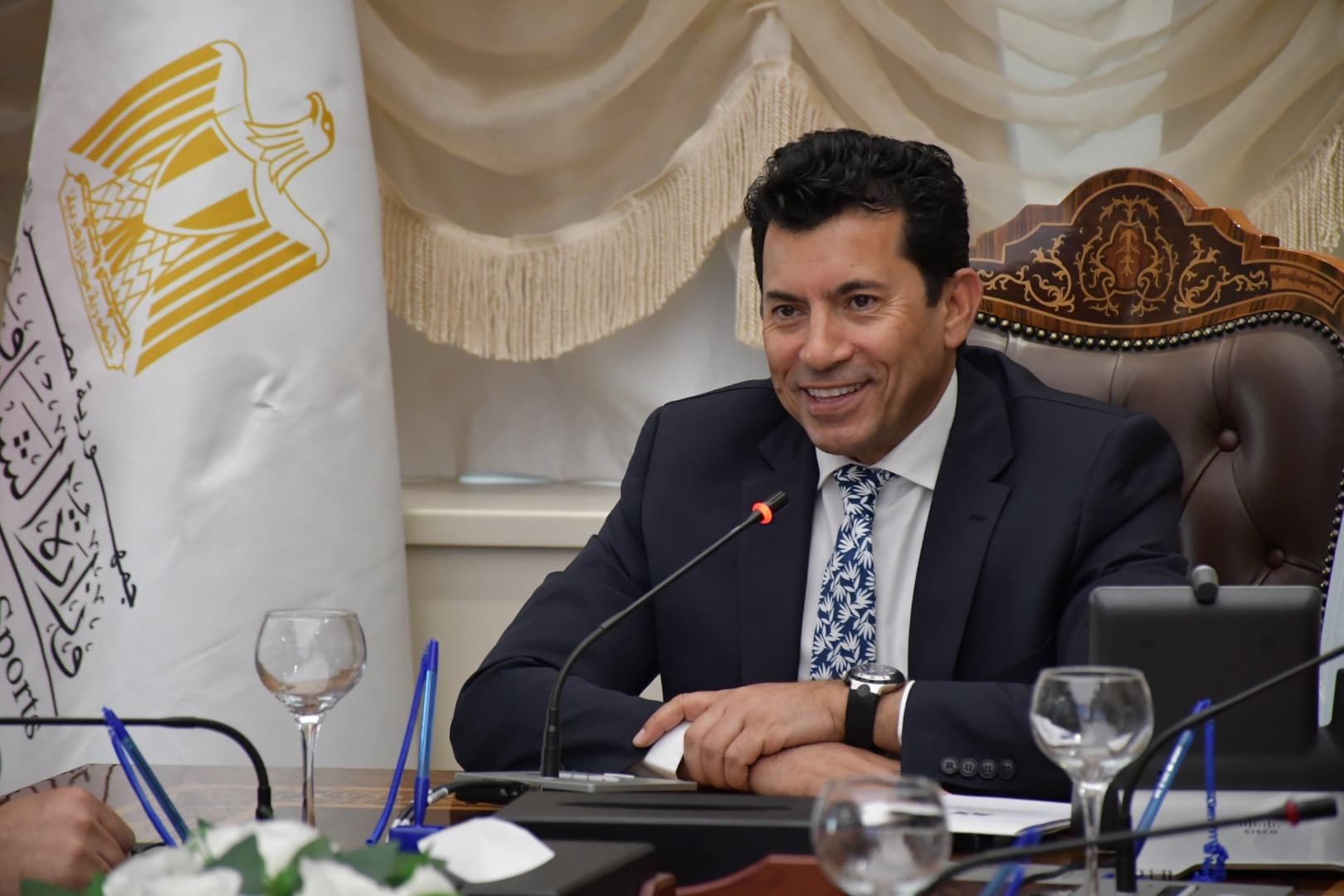 وزير الشباب والرياضة