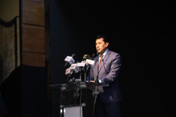 وزير الشباب والرياضة