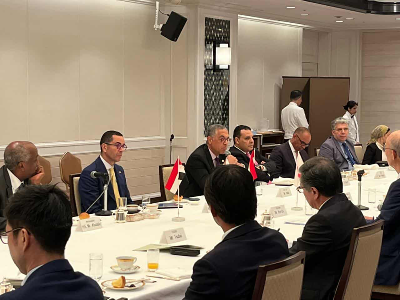 الخطيب يستعرض مؤشرات الاقتصاد المصري وفرص الاستثمار الصناعي مع كبرى الشركات اليابانية