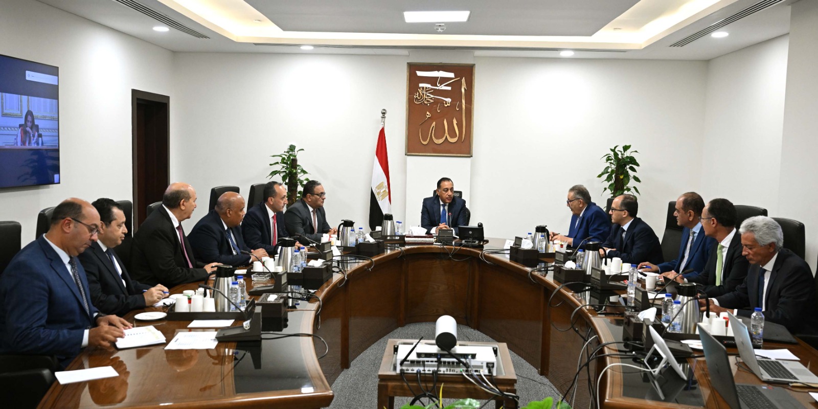 اجتماع رئيس الوزراء واتحاد الغرف