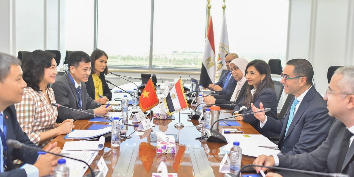 وزير الاستثمار