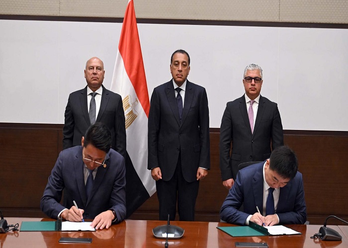 رئيس الوزراء ووزير النقل