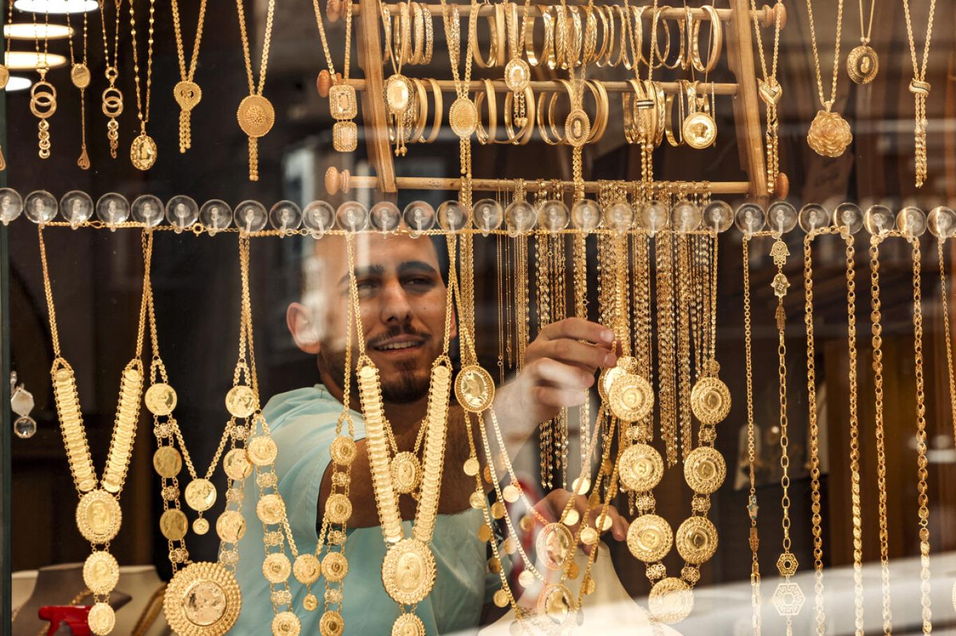 أسعار الذهب في مصر تتراجع مجددًا.. عيار 21 يتراجع 10 جنيهات -جريدة المال