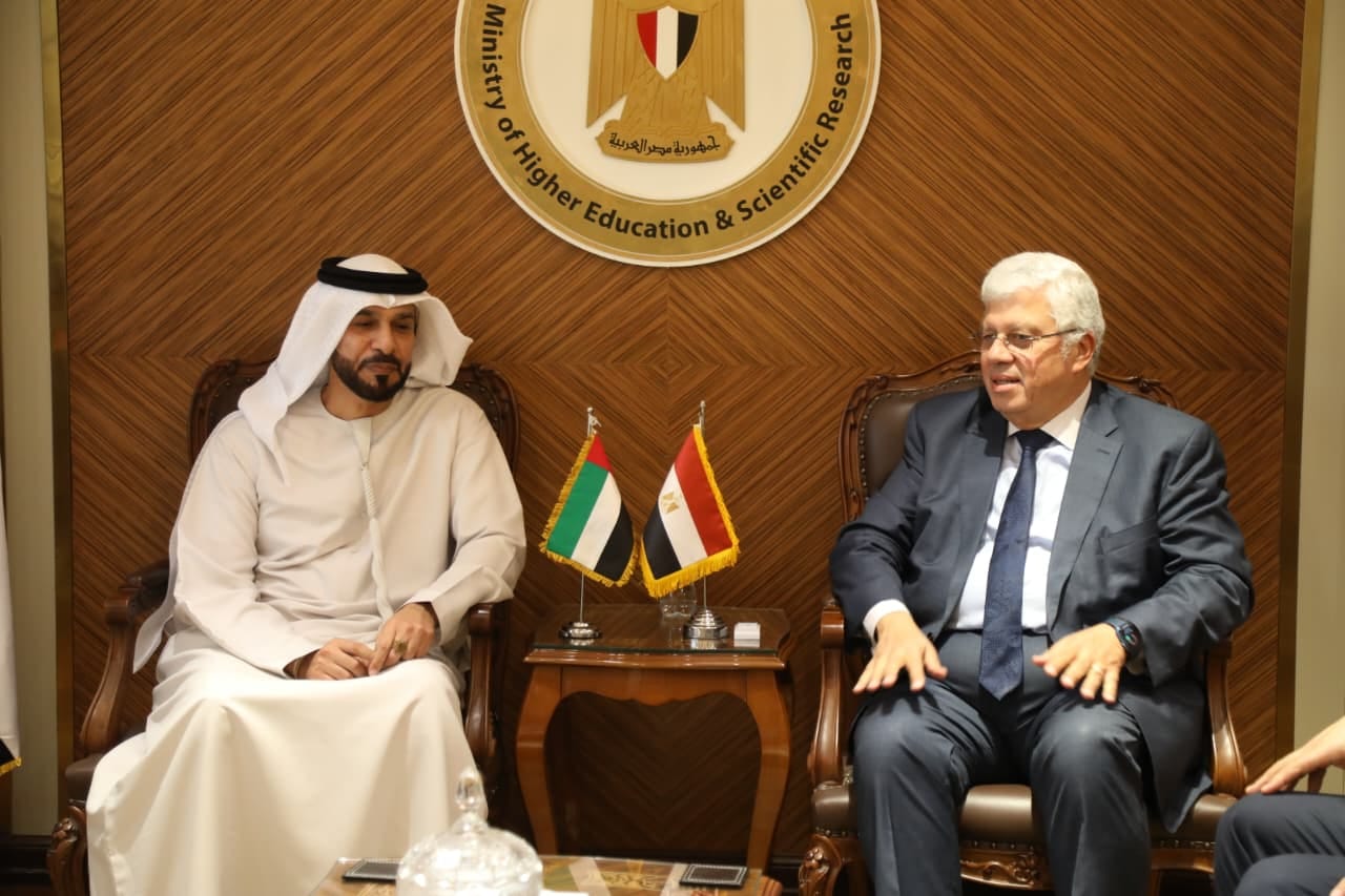 وزير التعليم العالي يبحث تعزيز التعاون مع الإمارات ويتابع تنفيذ فرع جامعة الإسكندرية بأبوظبي