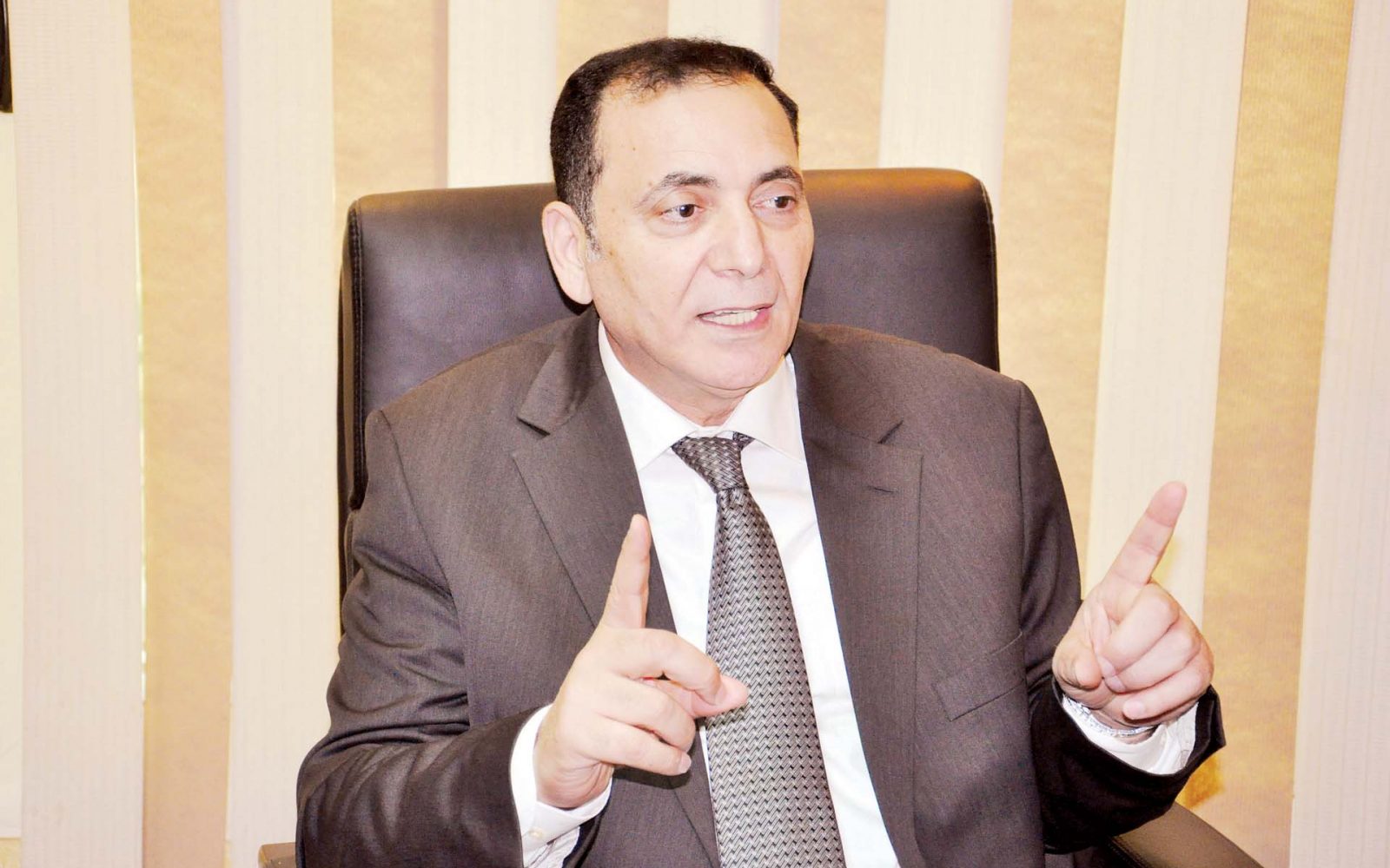 أحمد الزينى، رئيس شعبة مواد البناء بالغرفة التجارية