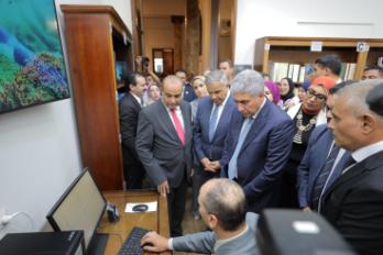 وزير السياحة
