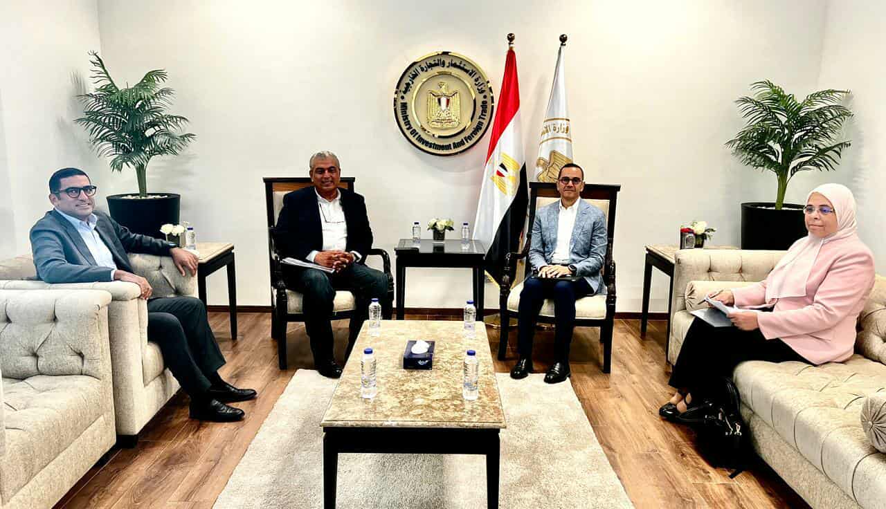 وزير الاستثمار والمجلس التصديري للتشييد