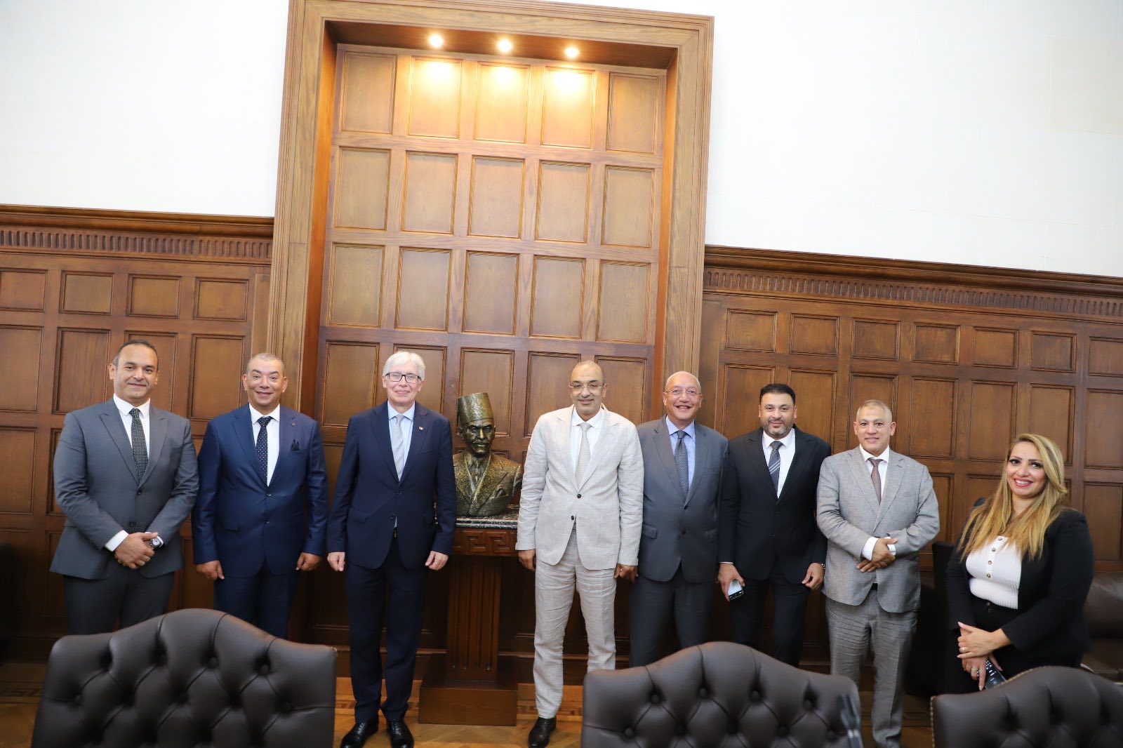 غرفة الإسكندرية تبحث تعزيز التعاون التجاري مع بيرو واستثمارات البنية التحتية