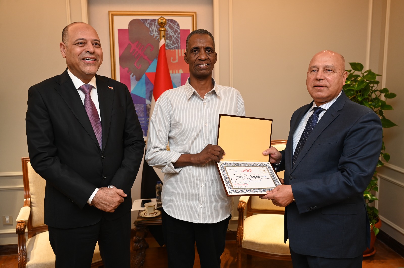 وزير الصناعة والنقل