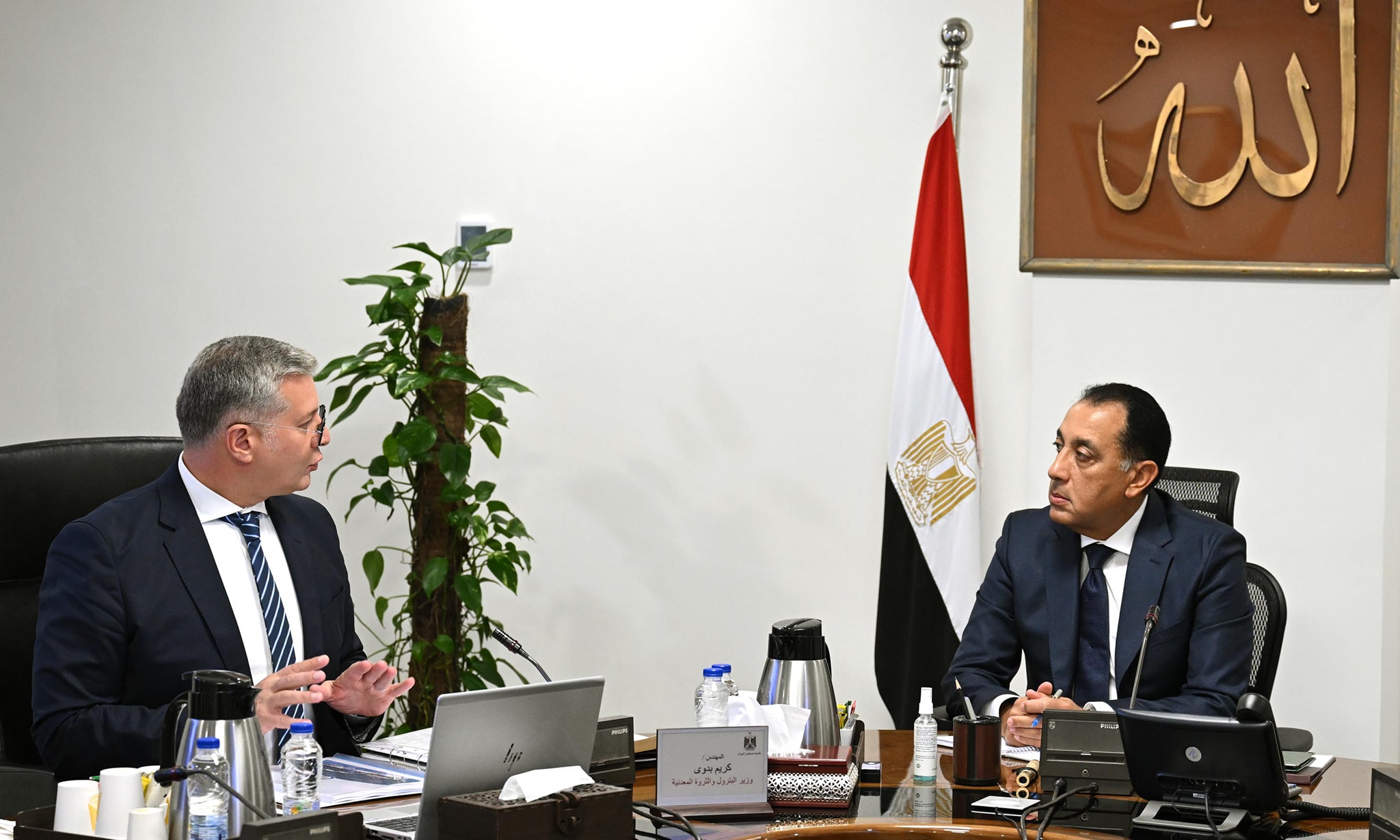 مدبولي مع وزير البترول