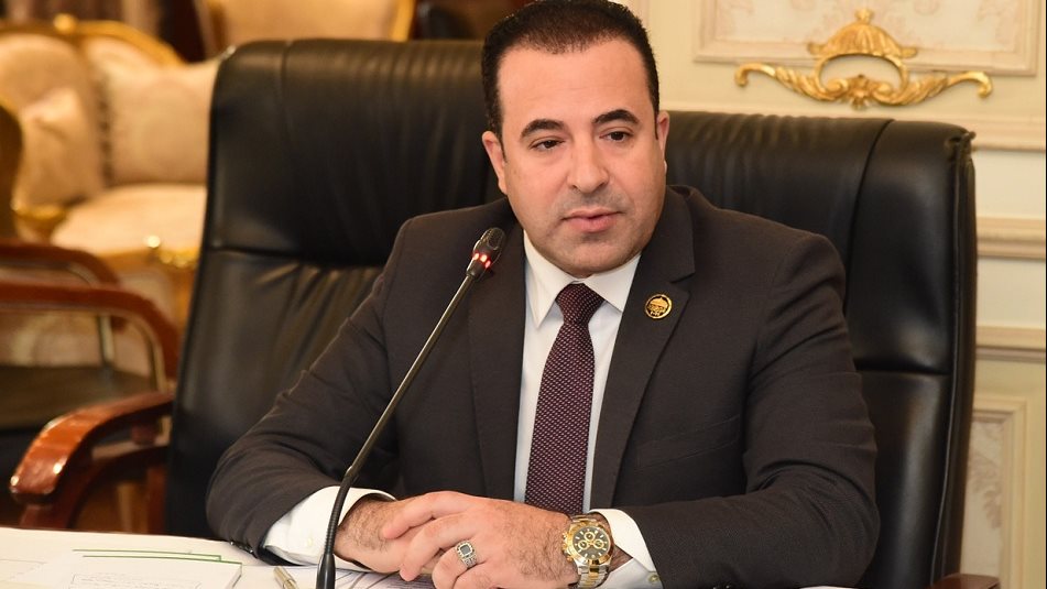النائب أحمد بدوي رئيس لجنة الاتصالات بمجلس النواب 