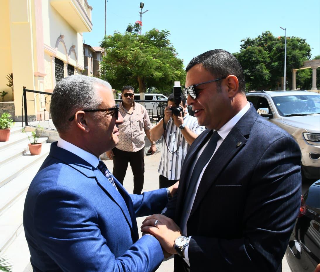 وزير الإسكان