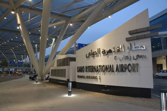 مطار القاهرة