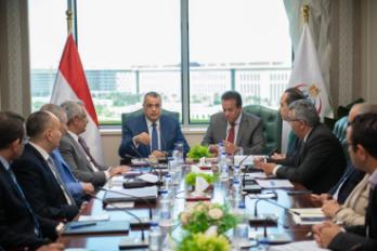 وزيرا الصحة والإنتاج الحربى