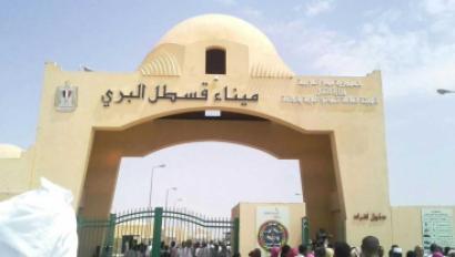 الموانئ
