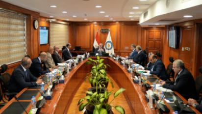 جانب من اجتماع مجلس إدارة جهاز مرفق الغاز