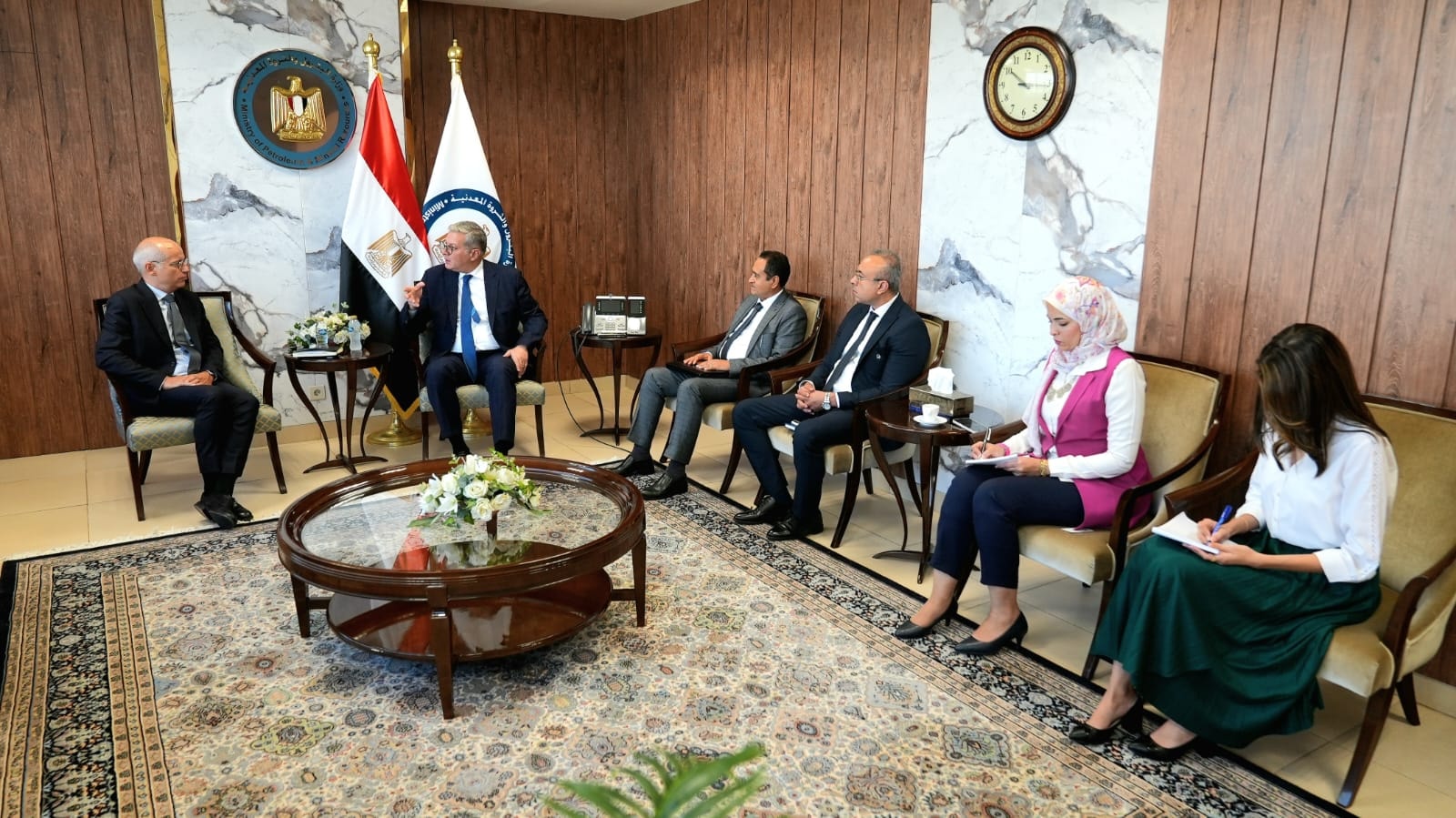 وزير البترول وتوتال إنرجيز