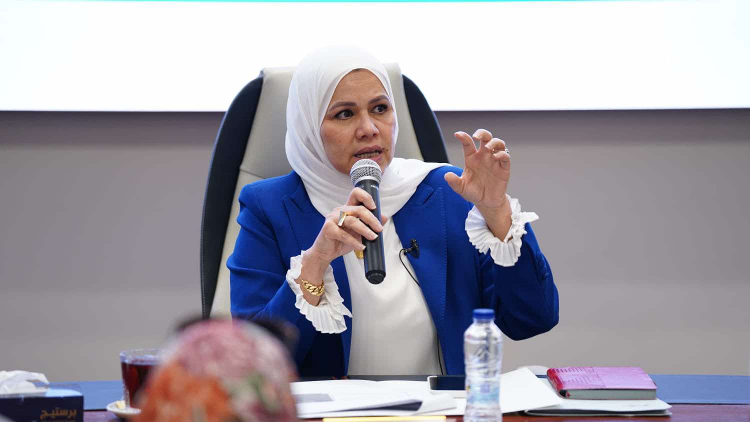 الضرائب