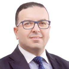 محمد البيه الخبير المصرفى
