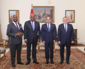 الرئيس السيسي ومسئولي البنك الافريقي  للاستيراد والتصدير