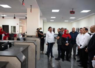 مدبولي بمجمع شما لخدمات المواطنين في المنوفية