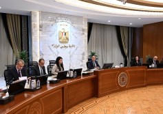 رئيس الوزراء يتابع ملف اللاجئين والمهاجرين 