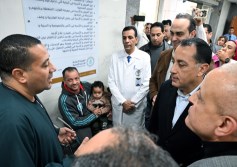 رئيس الوزراء يتفقد مجمع الأقصر الطبي