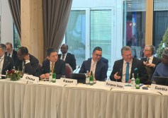 وزير الاستثمار في المؤتمر الوزاري المصغر لدول منظمة التجارة العالمية