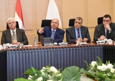 كامل الوزير وزير الصناعة والنقل 
