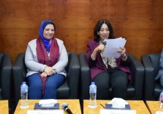 عبلة عبداللطيف بجوارها نائب وزير الكهرباء