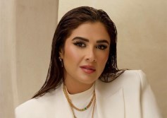 النجمة ياسمين عبد العزيز 
